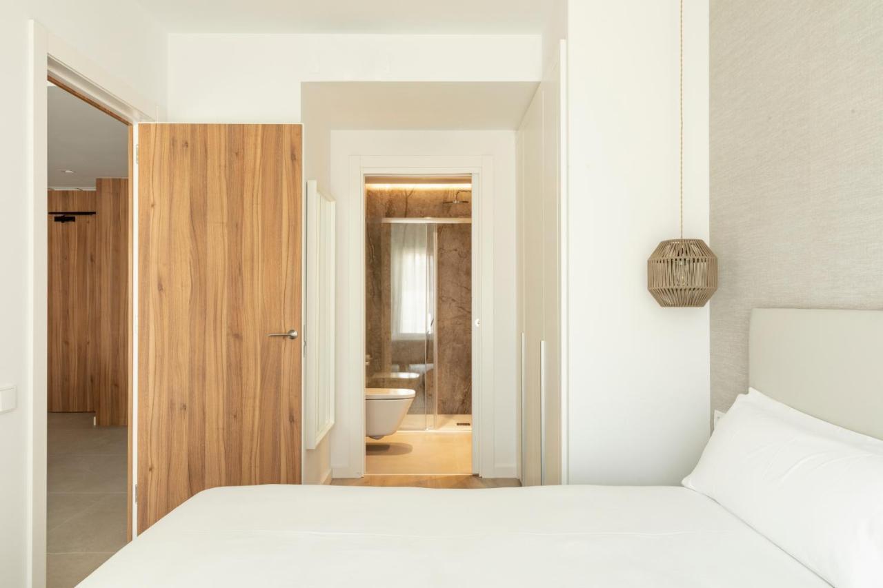 Europa Apartments لوسبيتاليت دي يوبريغات المظهر الخارجي الصورة