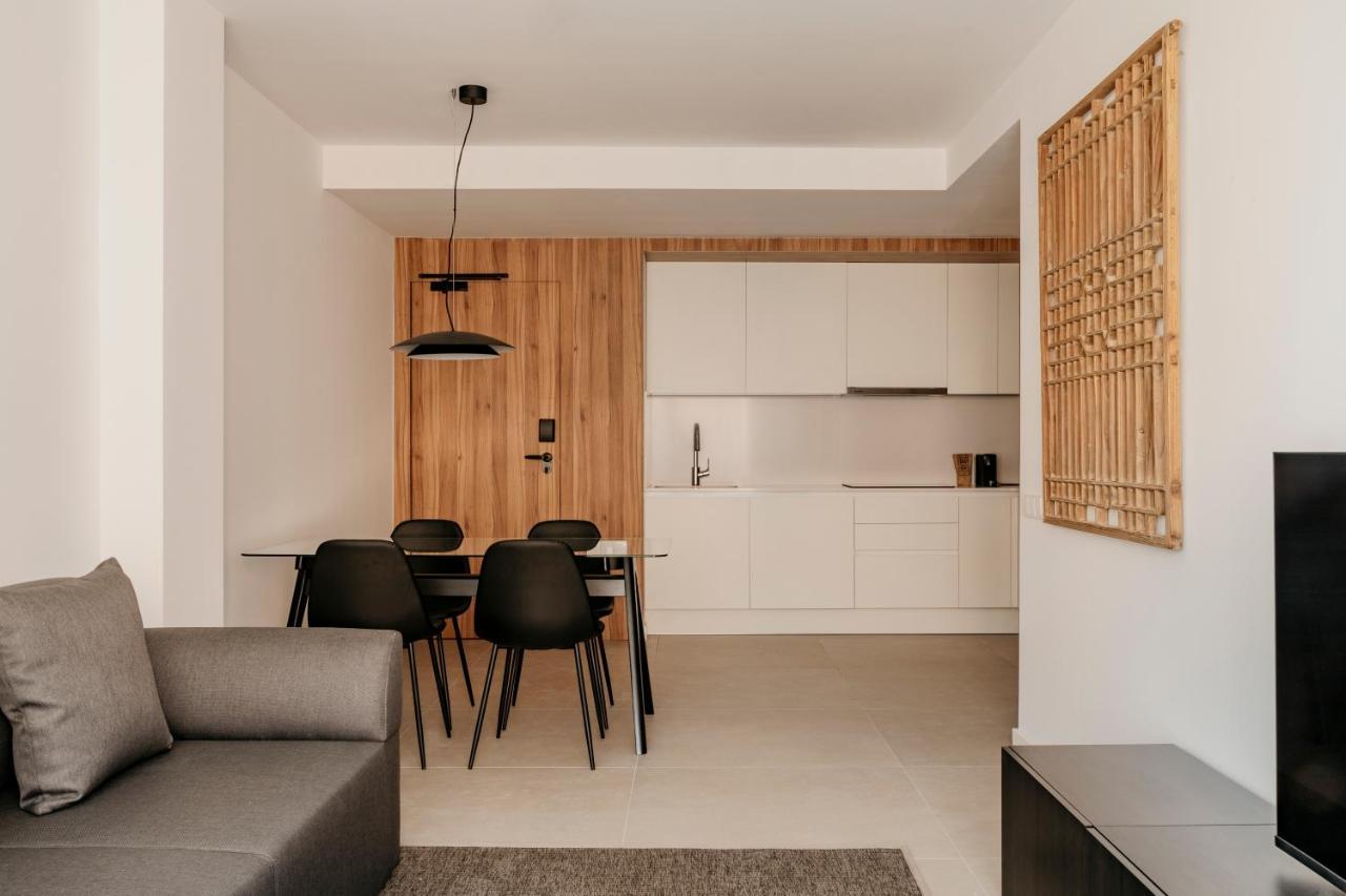Europa Apartments لوسبيتاليت دي يوبريغات المظهر الخارجي الصورة