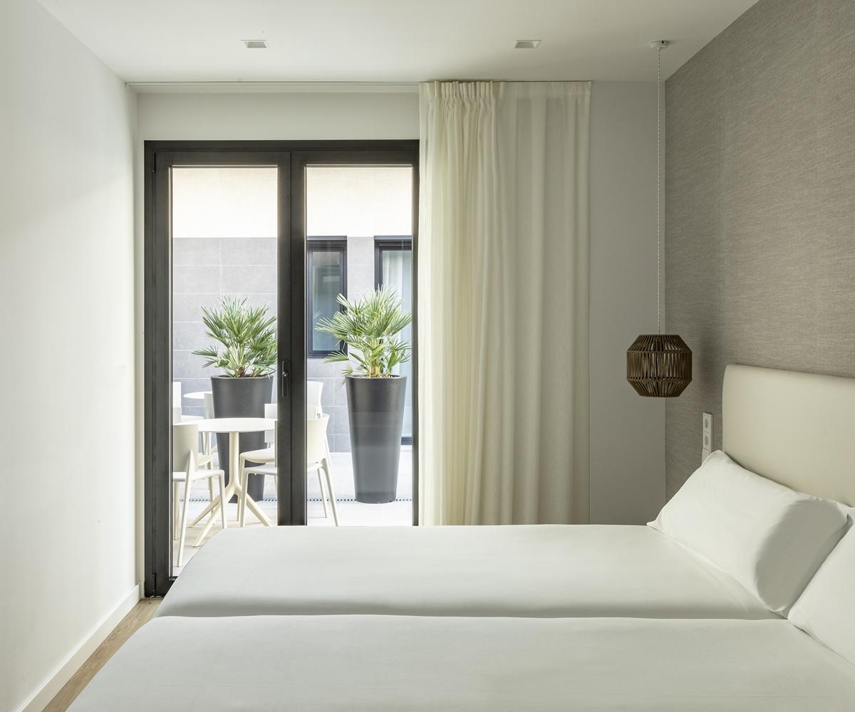 Europa Apartments لوسبيتاليت دي يوبريغات المظهر الخارجي الصورة