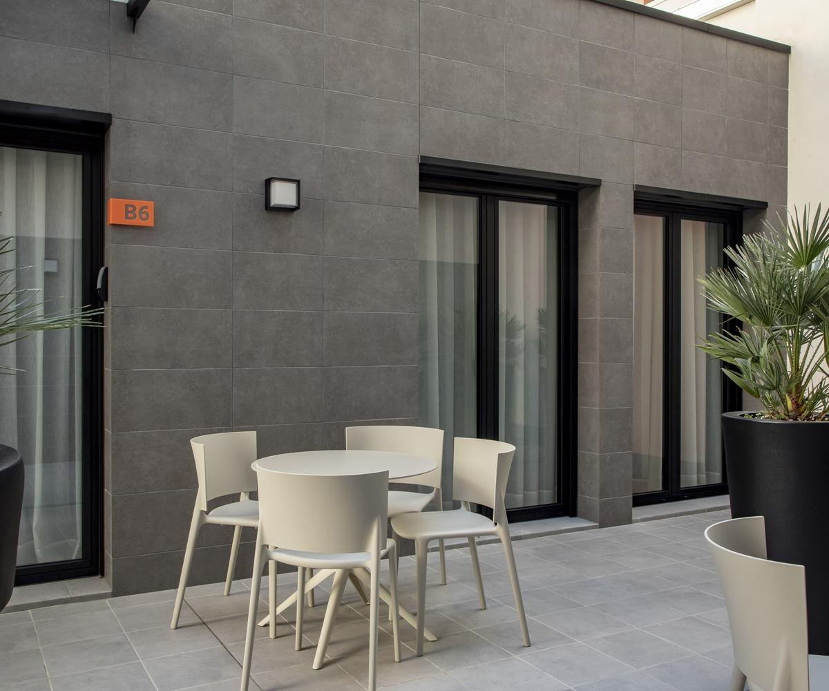 Europa Apartments لوسبيتاليت دي يوبريغات المظهر الخارجي الصورة