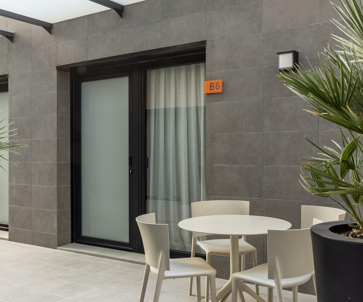 Europa Apartments لوسبيتاليت دي يوبريغات المظهر الخارجي الصورة