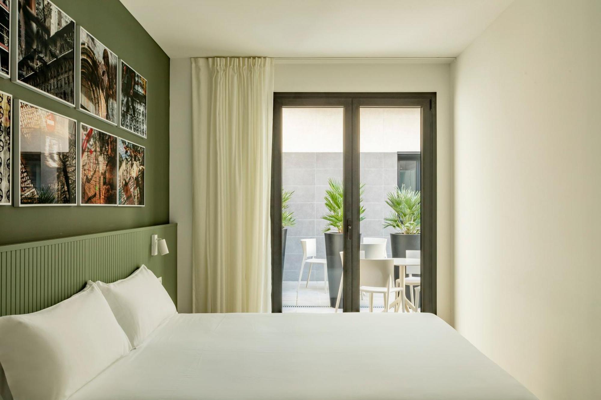 Europa Apartments لوسبيتاليت دي يوبريغات المظهر الخارجي الصورة