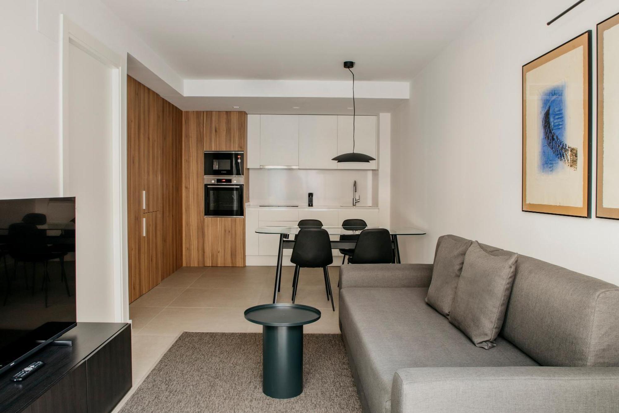 Europa Apartments لوسبيتاليت دي يوبريغات المظهر الخارجي الصورة