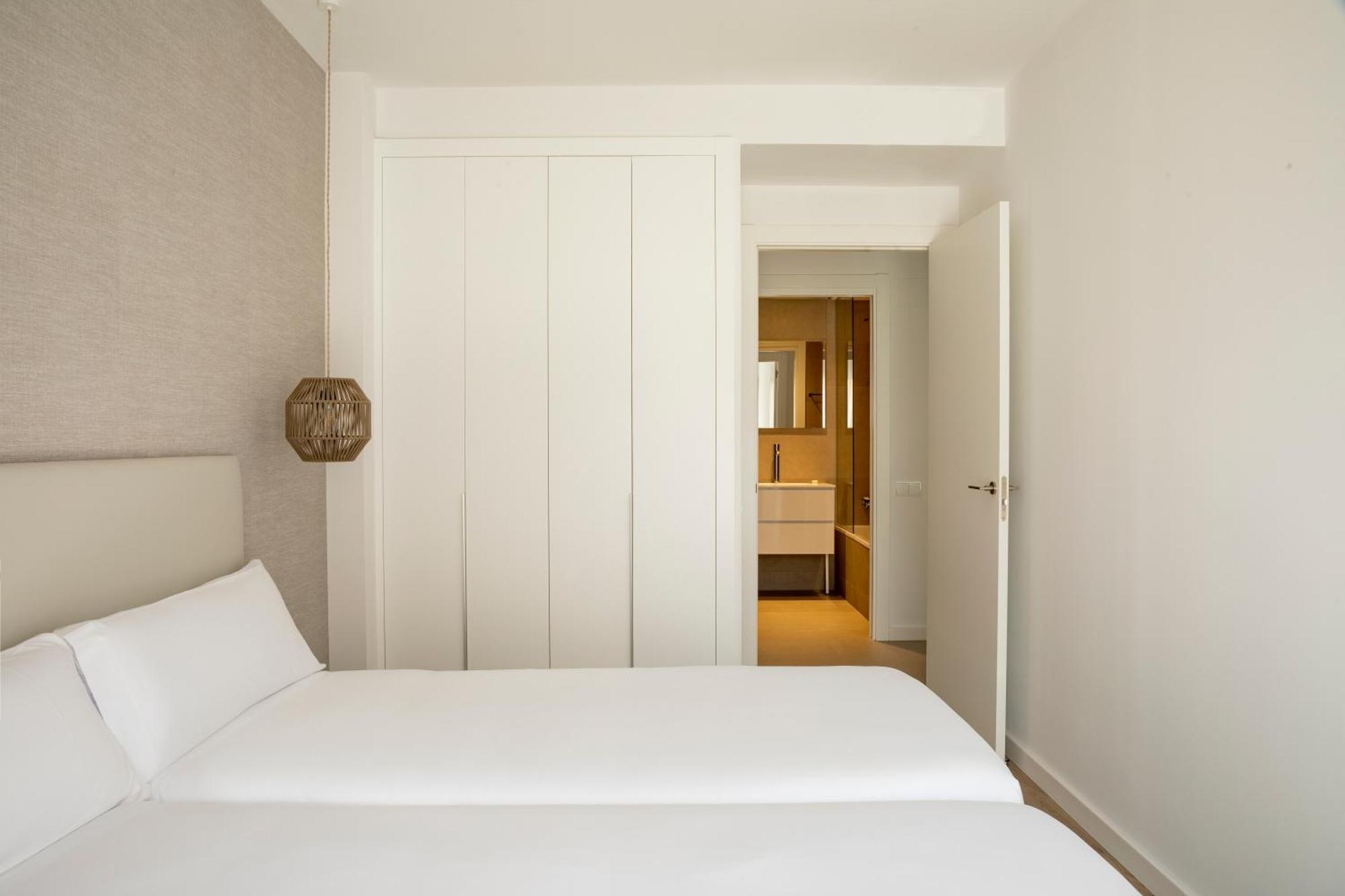 Europa Apartments لوسبيتاليت دي يوبريغات المظهر الخارجي الصورة