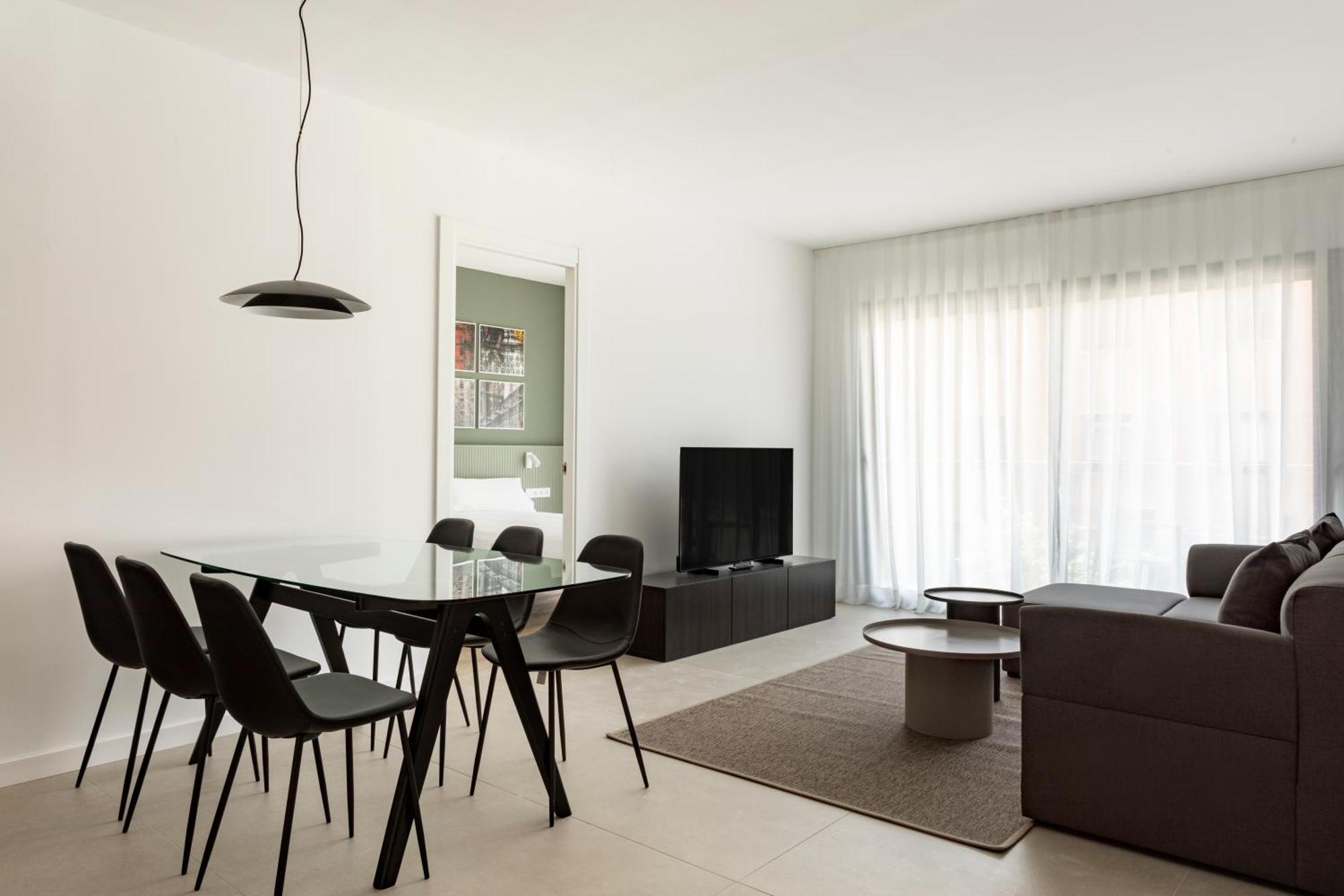 Europa Apartments لوسبيتاليت دي يوبريغات المظهر الخارجي الصورة